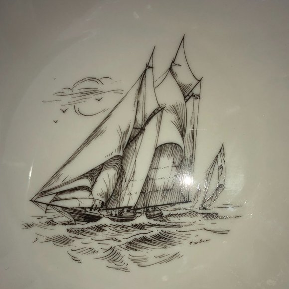 VINTAGE Lenox Special IVORY GOLD GILT SAILING SHIP SCHOONER 10 1/2" Dinner Plate - Picture 3 of 5